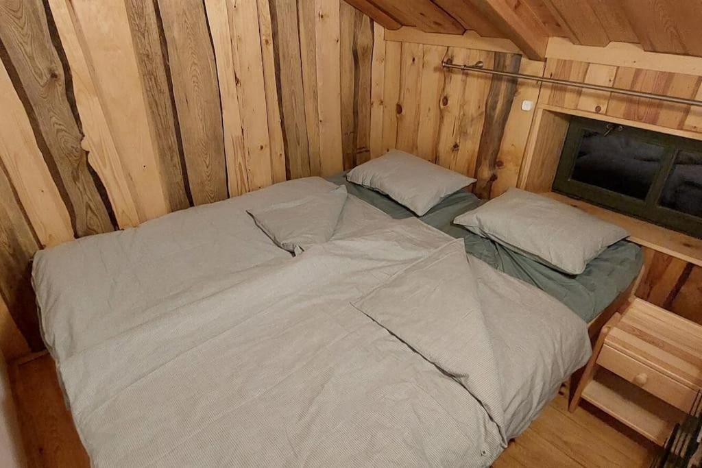Chalet Boruvka - Biofarma Na Samote V Lesich Benesov  Bagian luar foto