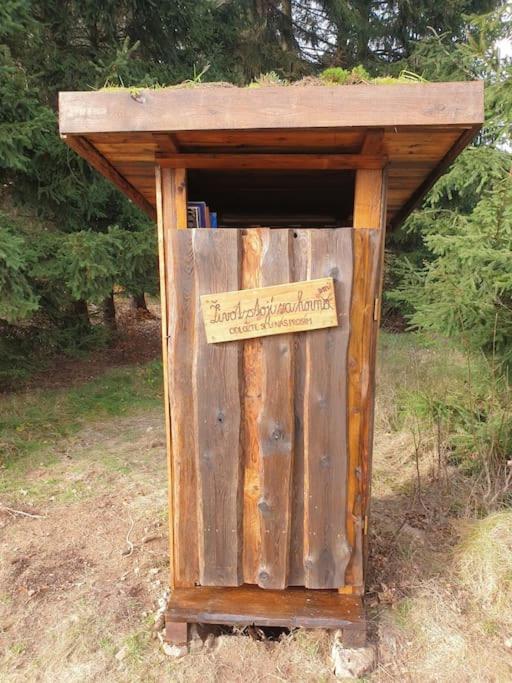 Chalet Boruvka - Biofarma Na Samote V Lesich Benesov  Bagian luar foto