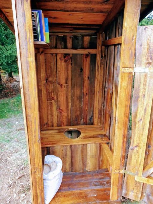 Chalet Boruvka - Biofarma Na Samote V Lesich Benesov  Bagian luar foto